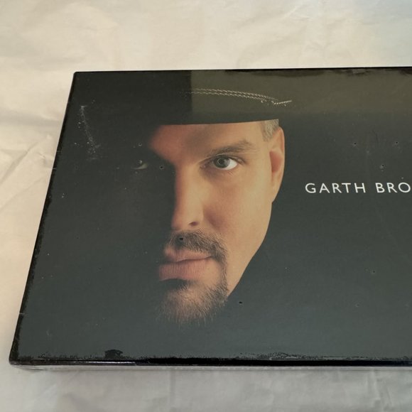New, Unopened GARTH BROOKS - The Limited Series - 6 Discs - 70+ Songs & Booklet - Picture 2 of 12